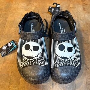 Disney Tim Burtons nightmare before Christmas, clogs, sandals,  NEW Sz 10 /43